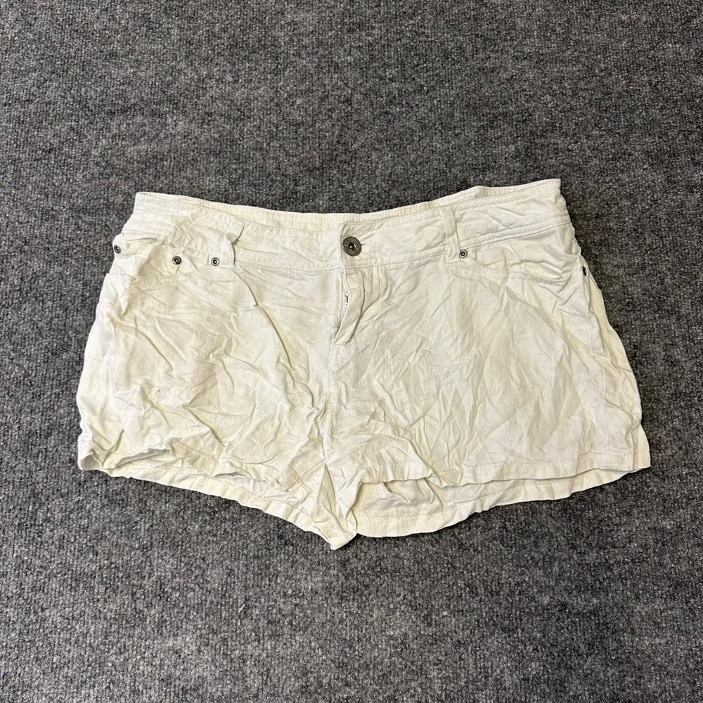 SO Shorts Womens Size 13 White Cotton Casual Summer Mini Denim Style Pocketed